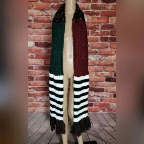 Free People Winter Nova Tassel Chunky Scarf NWT - Picture 4 of 5